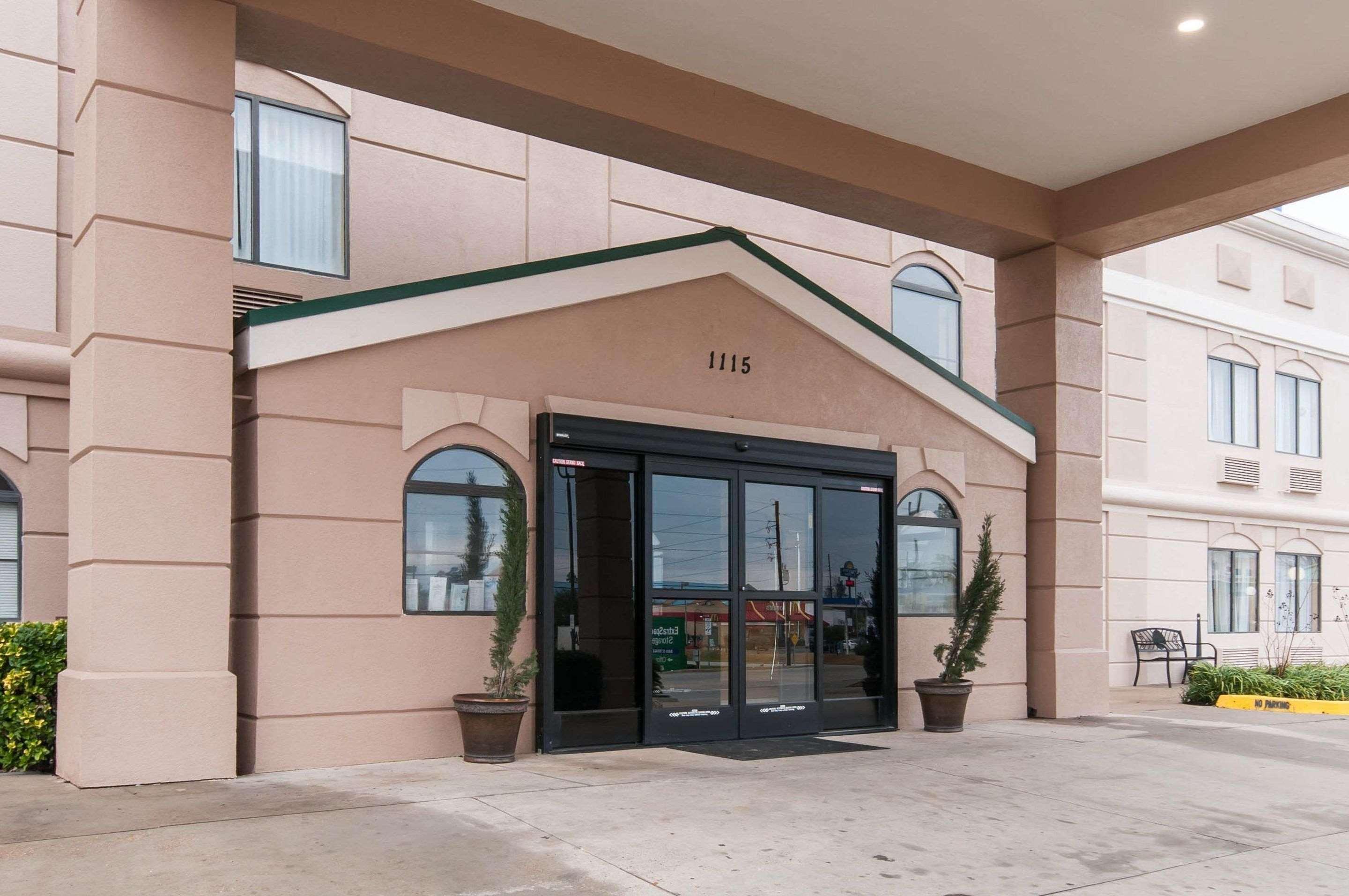 Comfort Inn North Conroe Exterior photo